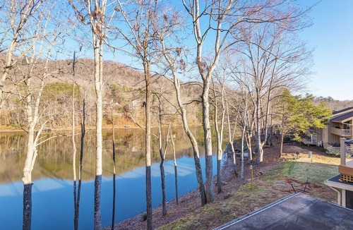 Lake Lure Condo | Rumbling Bald Resort Condominium at beautiful Lake Lure, Western North Carolin