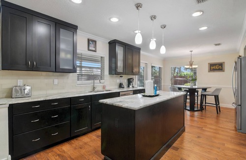 Windermere Villa | Rustic Hideaway - Great Location + Pet Friendly!