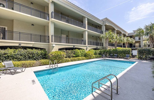 Demere Park Condo | Salt Air Villas #214 | Close to Beach | Pool & Gated Community