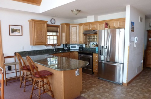 Saratoga Springs House | Saratoga Lake 180-degree lake views spacious 4-bedroom 31-acre private estate.