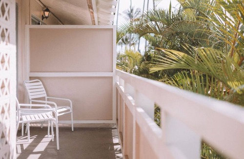 Wailua House | Seaside Sanctuary! 4 Amazing Suites w/Garden View | Close to Nearest Beach