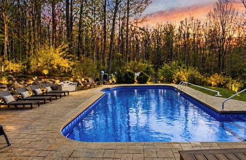 Town of Grafton Ski Chalet | Secluded Luxurious Chalet with heated Pool,Hot Tub, Game Rooms. Pet-Friendly!