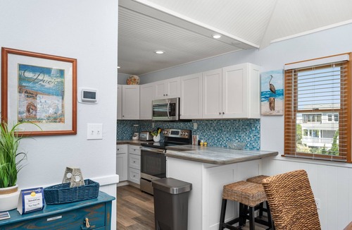 Whalehead Beach House | Second Wind: Oceanside with Views, Close to Beach and Lighthouse!