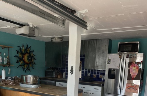University City Apartment | Separate apartment in bottom half of house. Own entrance-Great neighborhood!