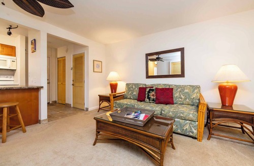 Maalaea Condo | Serene Maui Garden View with Pool in Maalaea Bay Hono Kai B16