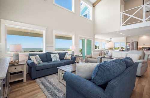 Caswell Beach House | Serenity by the Sea: Nostalgic Oceanfront Home with Room for the Whole Family