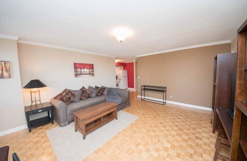 Downtown Atlanta Apartment | Short walk to Centennial Park and Mercedes Benz