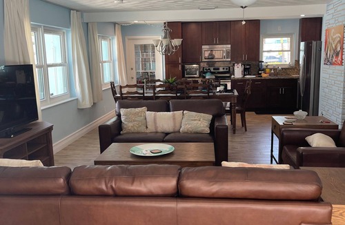 Singer Island House | Singer Island 4 bedrooms heated pool only steps away from our beautiful beach