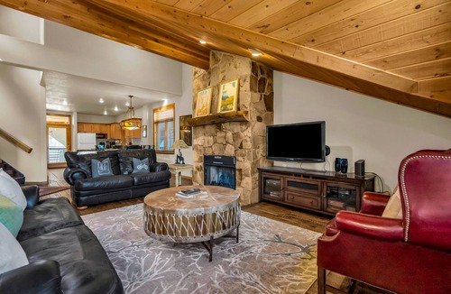 North Park City House | Slopeside luxury - new interior, private hot tub - close walk to Payday