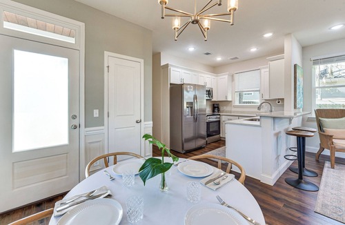 Thunderbolt Cottage | Southern Gem Near Forsyth: Walk to Sights & Bites