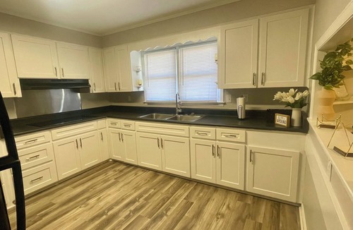 Gracewood House | Spacious 3-Bedroom Home with Warm, Welcoming Charm, THE HAPPY HAVEN