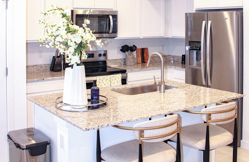 Haverhill Condo | Spacious 4-bedroom condo with WiFi and AC in pleasant Haverhill