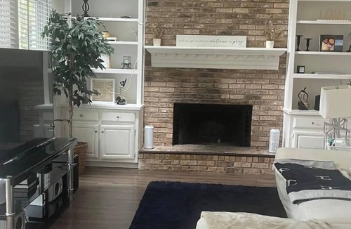 Lawrenceville House | Spacious 5-bedroom house in gorgeous Lawrenceville with AC