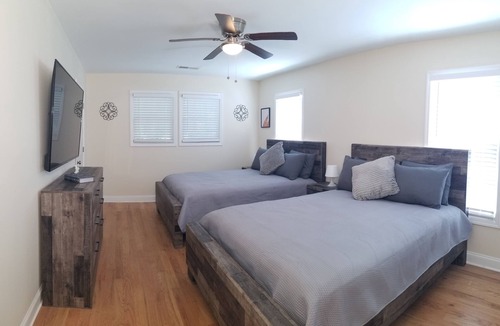Lithonia Other | Spacious 5-bedroom Farmhouse and Tiny House Combo close to Atlanta