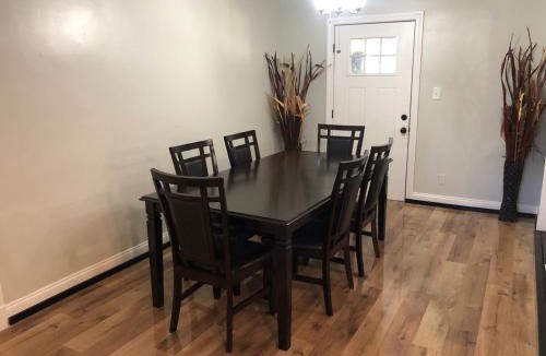 Belvedere Park House | Spacious 5 Bedroom Home in Decatur Near Downtown Atlanta Ideal for Families & Groups