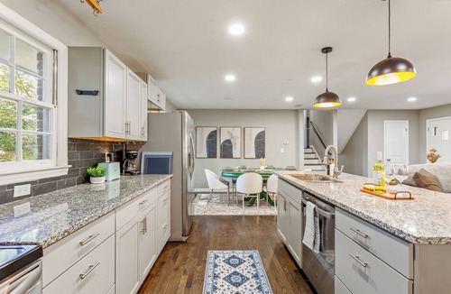 Tucker House | Spacious 5-bedroom House minutes from Downtown Tucker