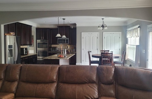 Lawrenceville House | Spacious 5bdrm 5.5 bathroom house with open flr, plan in charming Lawrenceville.