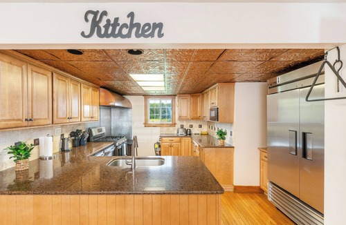 Amsterdam House | Spacious 9BR Family Retreat w/Indoor Heated Pool!