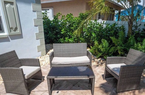 Santa Barbara Estates Apartment | Spacious Ground Floor/2 Bed 2 Bath/1 Queen Sofa