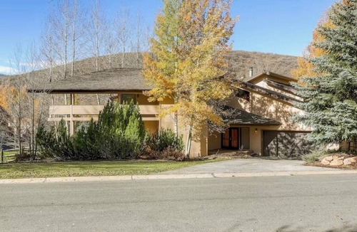Deer Valley House | Spacious Home Minutes from Deer Valley Resort w/Hot Tub. Perfect for Families!