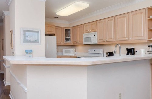 Shell Island Condo | Spacious Oceanfront 3BR Condo in WrightsvilleDunes