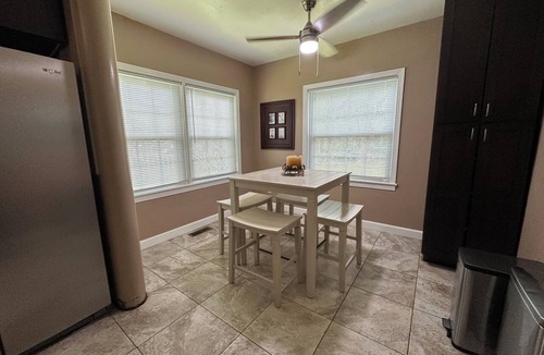 Tallahassee House | Spacious Pet-Friendly 5BR, Sleeps 12+, Ideal for Families & Extended Stays