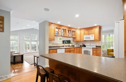 Geyser Crest House | Spacious Saratoga Retreat w/Pool, Hot Tub & Backyard Oasis.Close to SPAC/Track