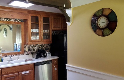 Stone Mountain House | Specious and Cozy Ranch home with moonlight windows near Stone Mountain Park