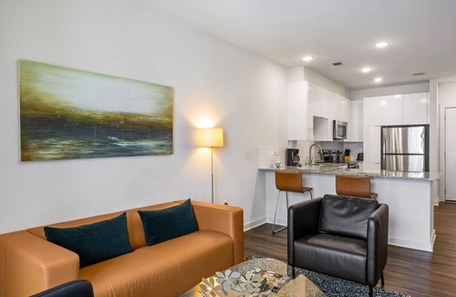 Midtown Apartment | Spectacular Apartments by BCA Furnished Apts
