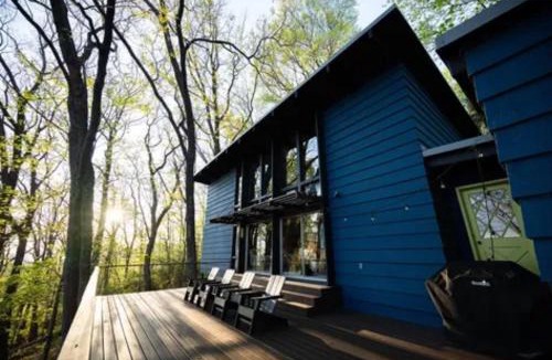 Dan River House | Spectacular Mountain Retreat- Serene Views!- The Groovy Groundhog