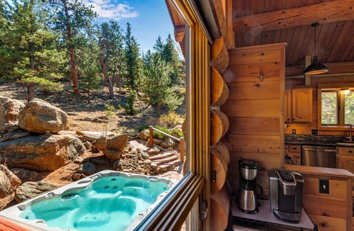 Carriage Hills House | Spectacular Mountain Views! 4Bed 4Ba; Hot Tub; 1+ Acre; Minutes to RMNP!