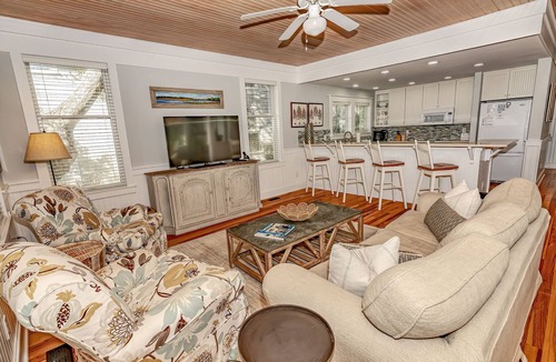 Keepers Landing House | Spectacular Rental in Cape Fear Station! Access to both clubs; large screened in porch