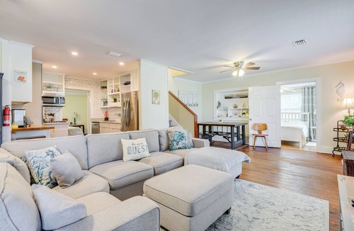 St. Marys House | St. Marys Chic: Porch Living & Total Walkability!