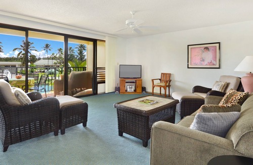 Hanamaulu Condo | Steps to Beach,2BR Condo on Lagoon in Tropical Gardens on Kauai's Coconut Coast