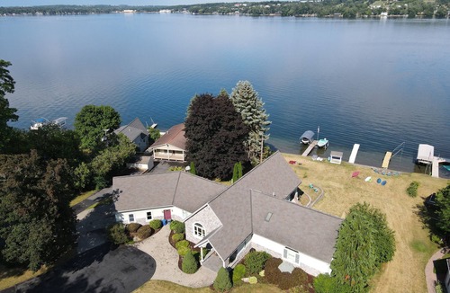 Town of Jerusalem House | Stunning Keuka Lake House! Kayak, SUP, fish, swim, campfires