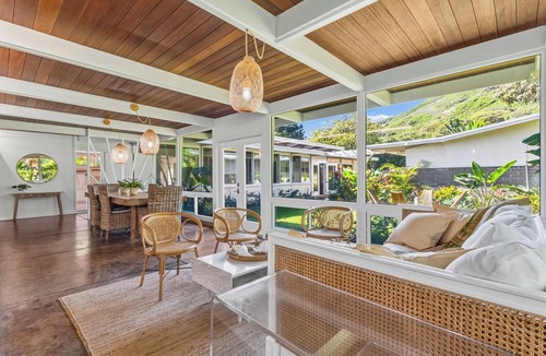 Lanikai House | Stunning Lanikai Home just steps to the Ocean-Authentic Hawaiian Tropical Charm