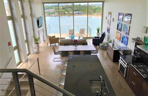 Lihue House | Stunning Oceanfront Home @ Kalapaki Bay, AC, Sleeps 8