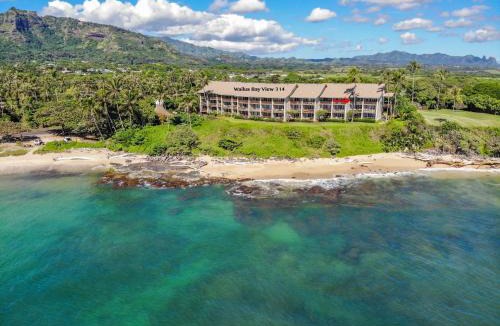 Wailua House Lots House | Stunning Oceanfront View Top Floor Condo at Wailua Bay View