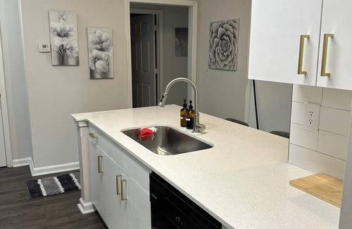 Atlanta Apartment | Stylish 2 Bed, 2 Bath Near Mercedes-Benz Stadium and Downtown Atlanta
