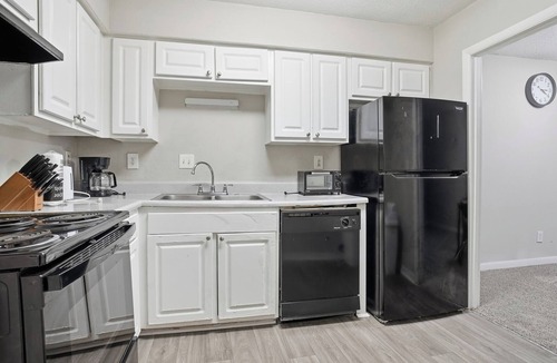 Duluth Apartment | Stylish unit with smart layout & light