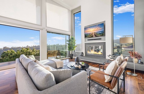 Beverly Hills House | Summitridge - An Elegant Estate with Unobstructed City and Ocean Views