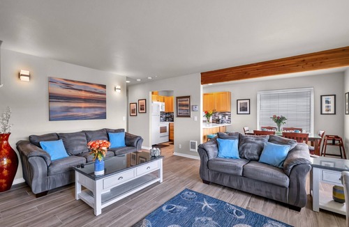 Pacific Beach House | Sunkissed 3BR | Oceanview Beach Home