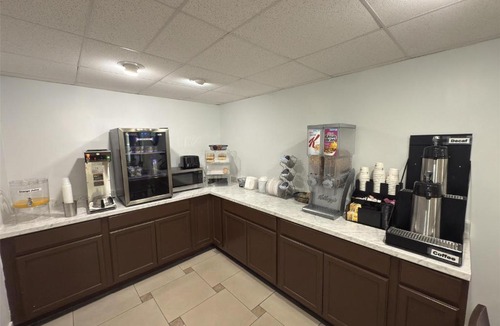 Northside Cabin | SureStay by Best Western Jacksonville Airport