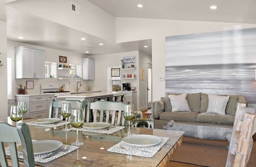 Bluffton House | Surf Shack on the Channel Cozy Fall Escape, Waterfront Views & Fire Pit