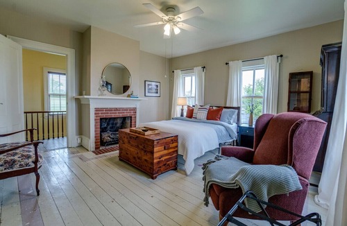 Town of Milo Other | Sweet Farm Guest House w/Lake Views & Vineyard