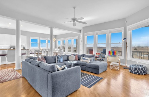 Shell Island House | Sweet Shirl. A Spacious Sound Front Home with Private Pool!