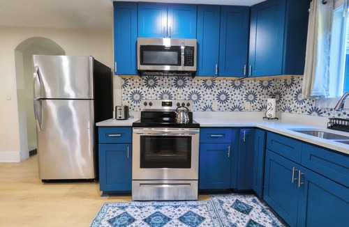 Lithonia House | The Crestwood - 3BR/2BA Ranch Home - 25 Min to Atlanta - WIFI - Sleeps 6