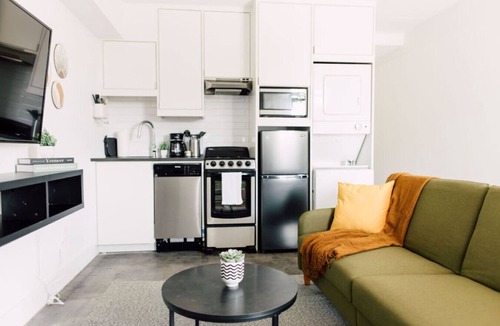 Virginia Highland Apartment | The Eleanor – Rooftop + City Skyline Views ATL