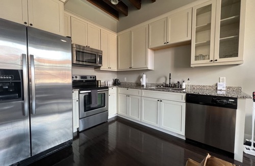 Historic District - North Apartment | The Grant by Black Swan - Cozy Historic One-Bedroom (305A)