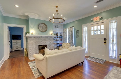 Jackson House | 'The Inn on Second' - Jackson Family Home!